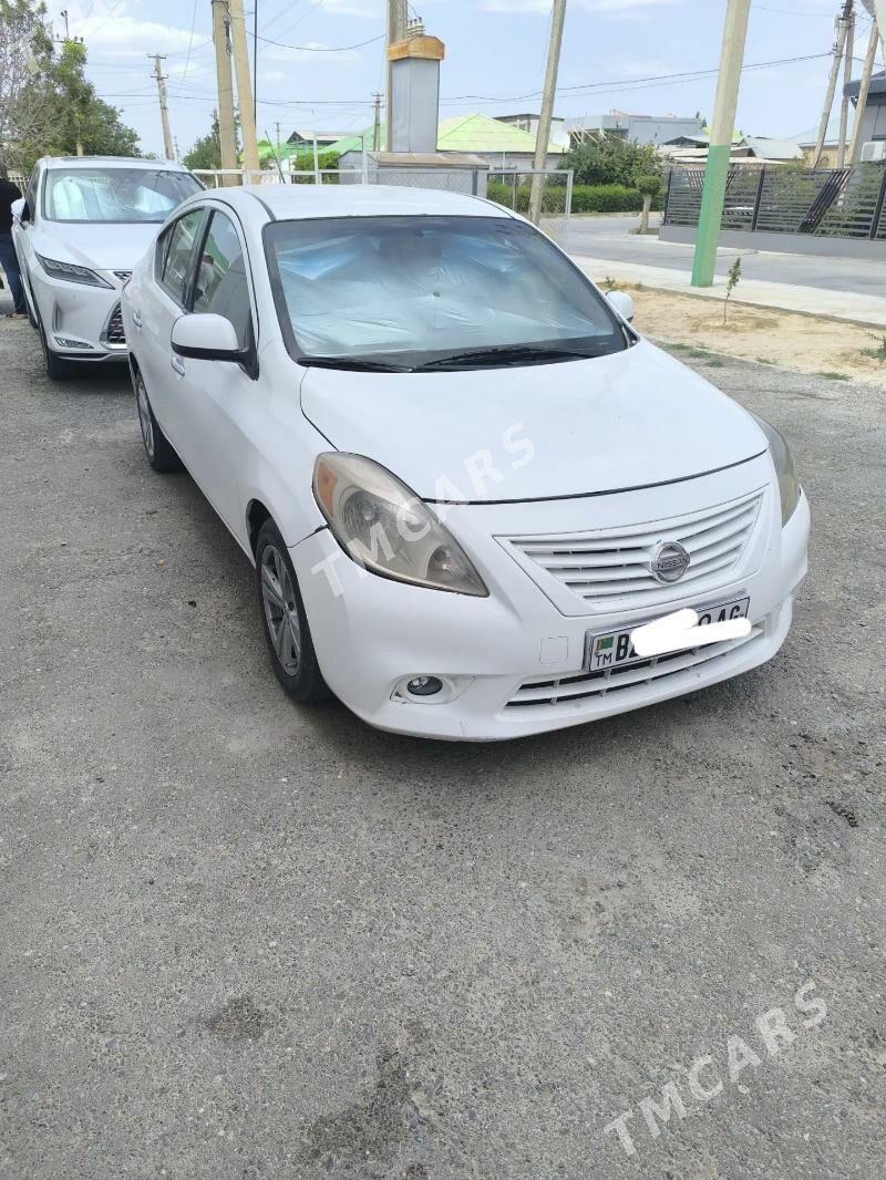 Nissan Versa 2012 - 107 000 TMT - Бедев - img 4