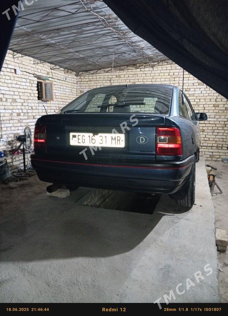 Opel Vectra 1989 - 38 000 TMT - Байрамали - img 6