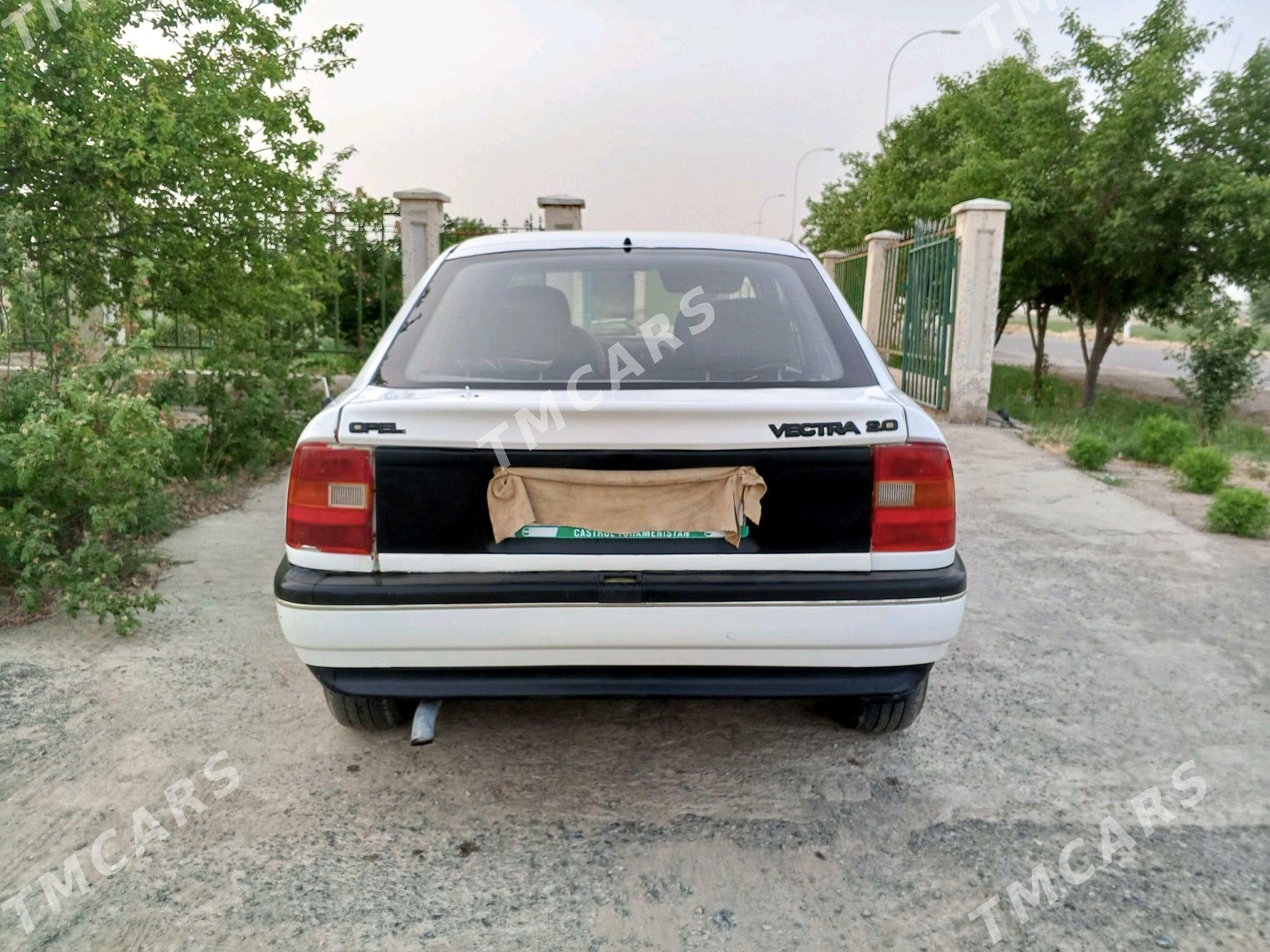 Opel Vectra 1989 - 25 000 TMT - Garabekewül - img 3