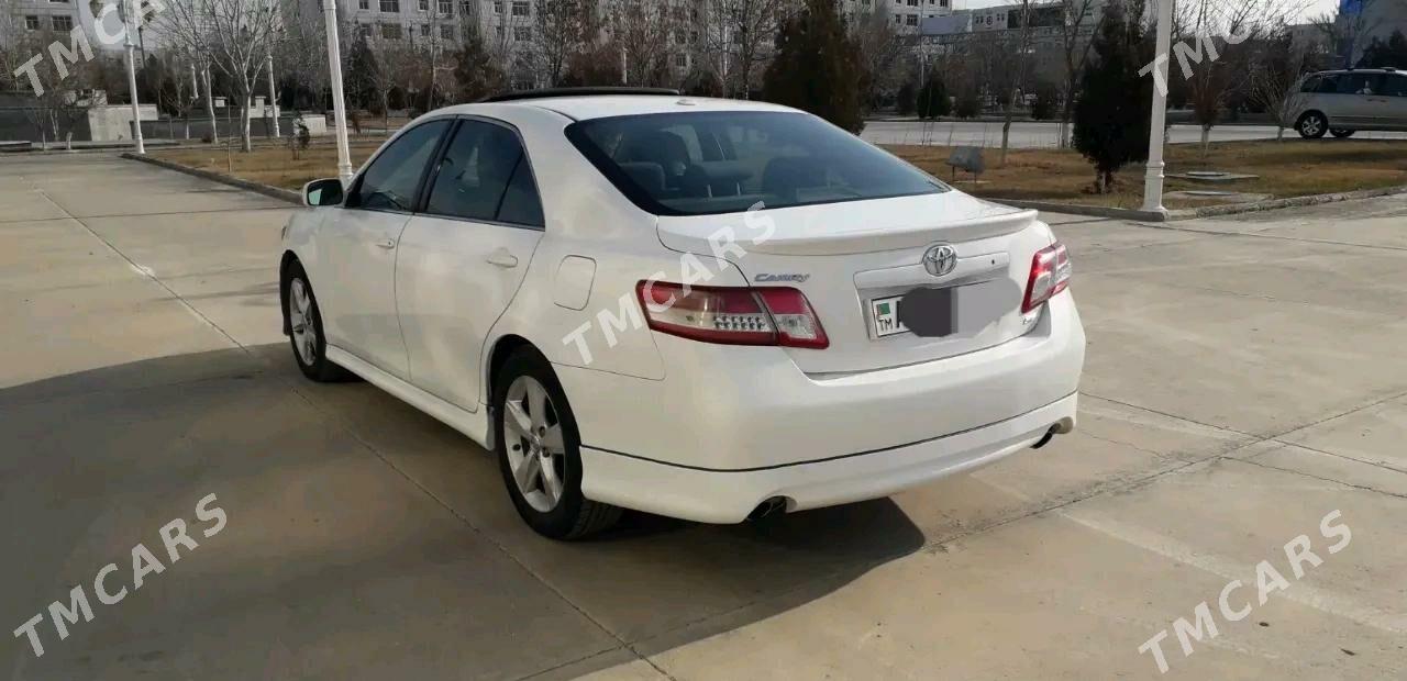 Toyota Camry 2011 - 200 000 TMT - Дашогуз - img 8