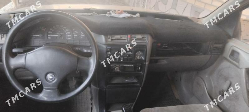Opel Vectra 1991 - 30 000 TMT - Mary - img 5