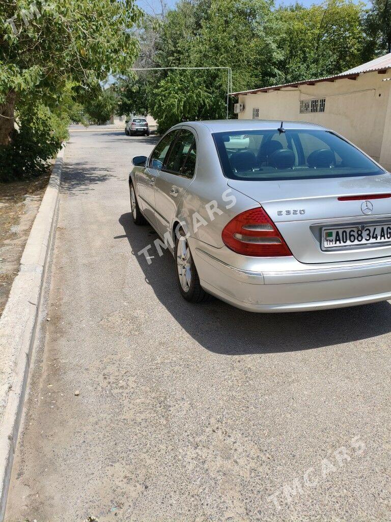 Mercedes-Benz E320 2005 - 140 000 TMT - 30 mkr - img 4