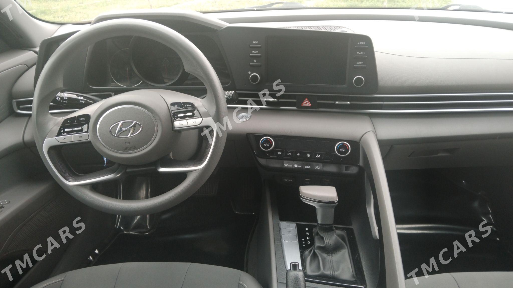 Hyundai Elantra 2021 - 245 000 TMT - Гёкдепе - img 6
