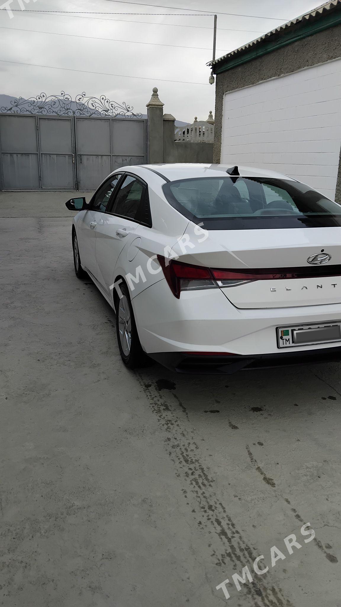 Hyundai Elantra 2021 - 245 000 TMT - Гёкдепе - img 2