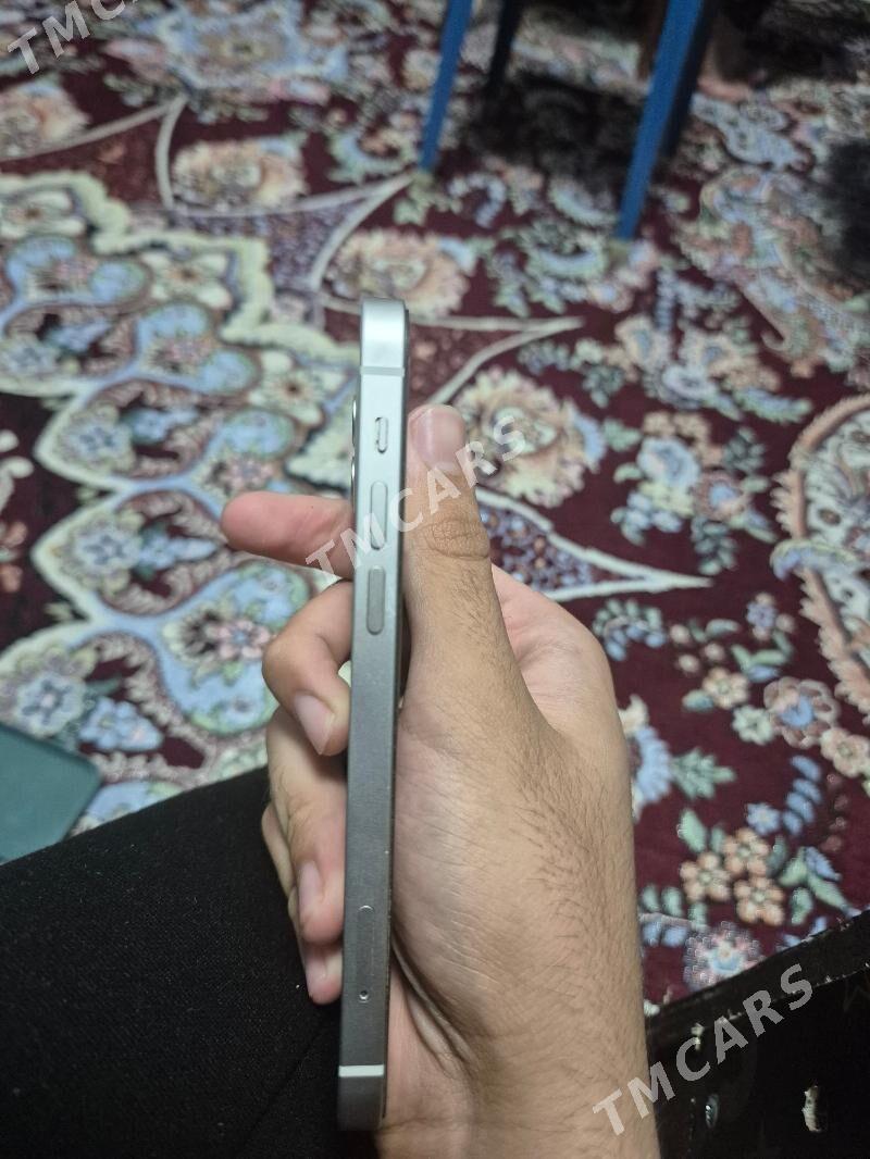 Iphone 12 - Howdan "W" - img 5