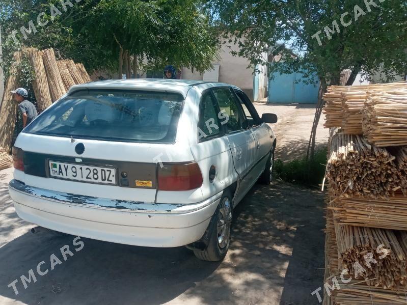 Opel Astra 1995 - 25 000 TMT - Gubadag - img 4