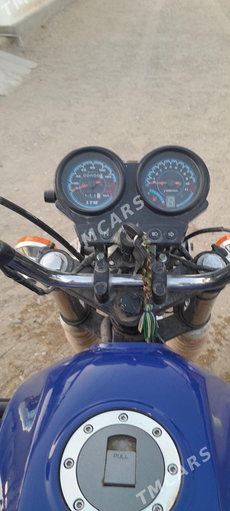 Fekon FK200-14G 2014 - 20 000 TMT - Гумдаг - img 2