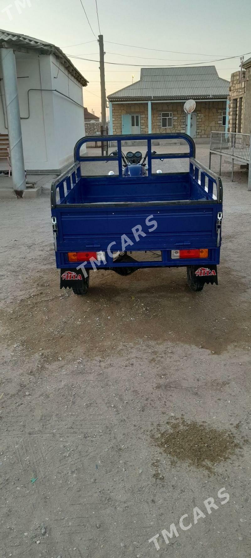 Fekon FK200-14G 2014 - 20 000 TMT - Гумдаг - img 3