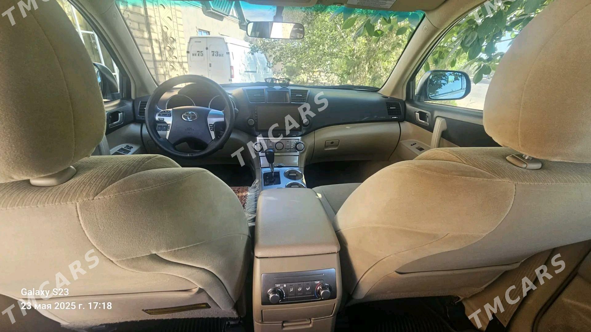 Toyota Highlander 2011 - 340 000 TMT - Köneürgenç - img 6