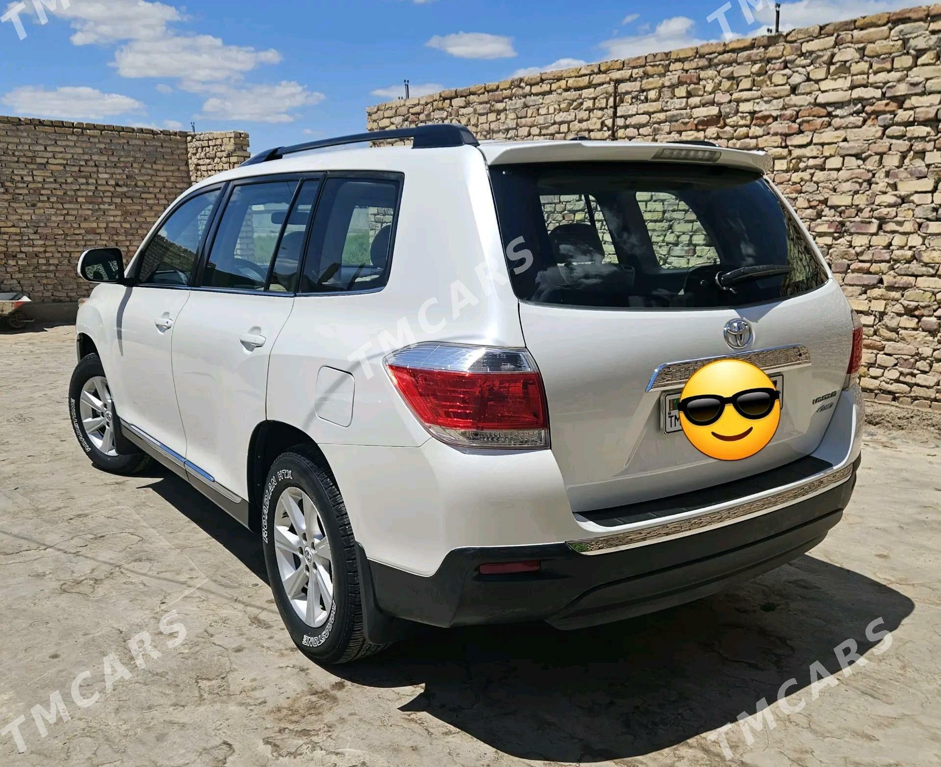 Toyota Highlander 2011 - 340 000 TMT - Köneürgenç - img 4