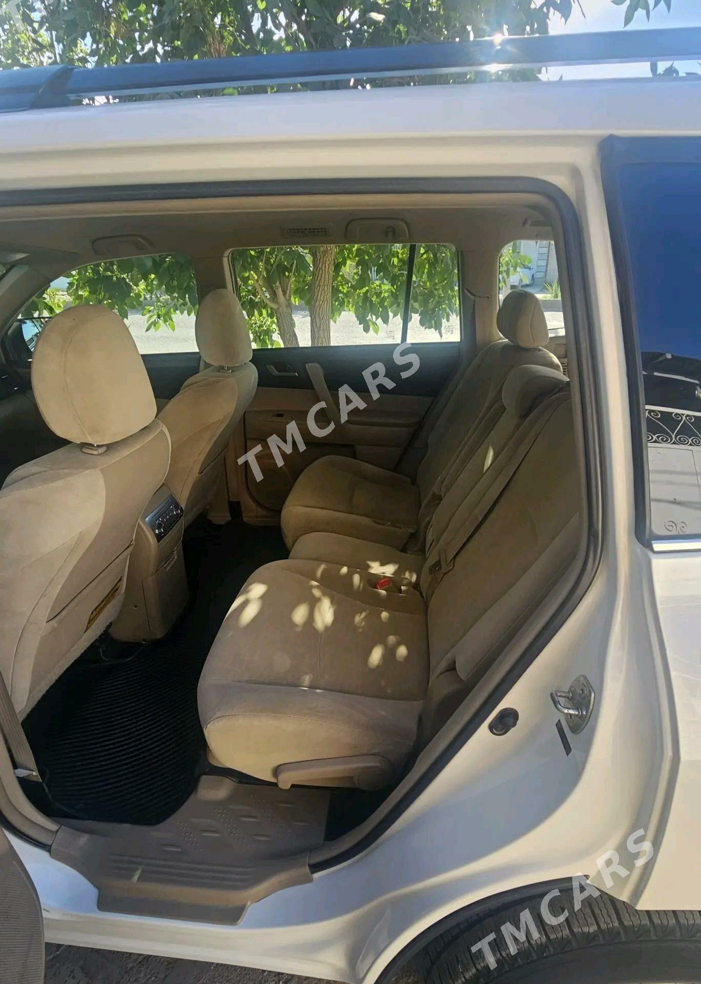 Toyota Highlander 2011 - 340 000 TMT - Köneürgenç - img 7
