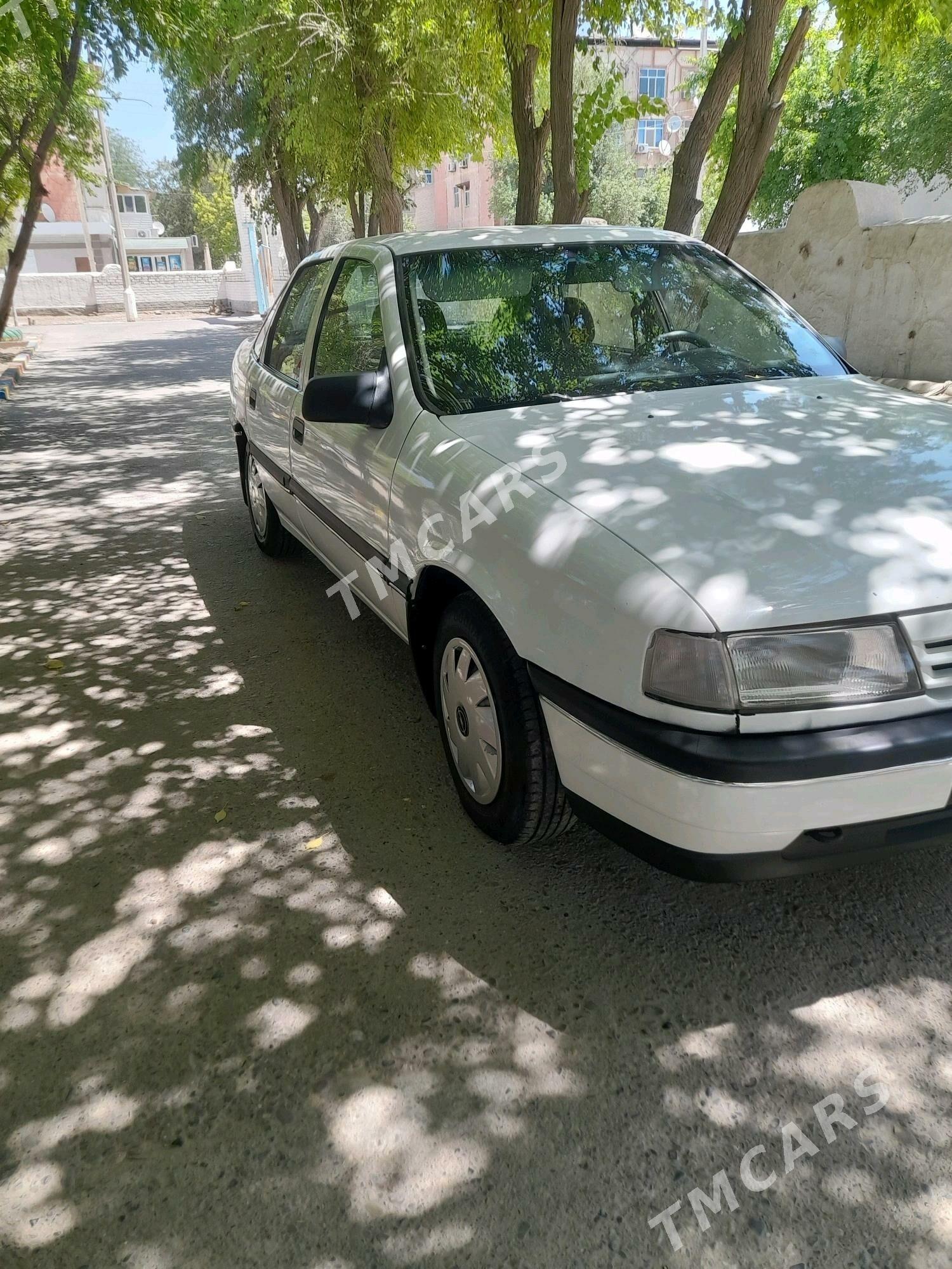 Opel Vectra 1989 - 32 000 TMT - Мары - img 5