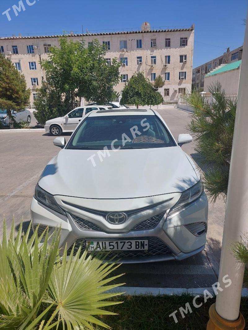 Toyota Camry 2018 - 270 000 TMT - Balkanabat - img 2