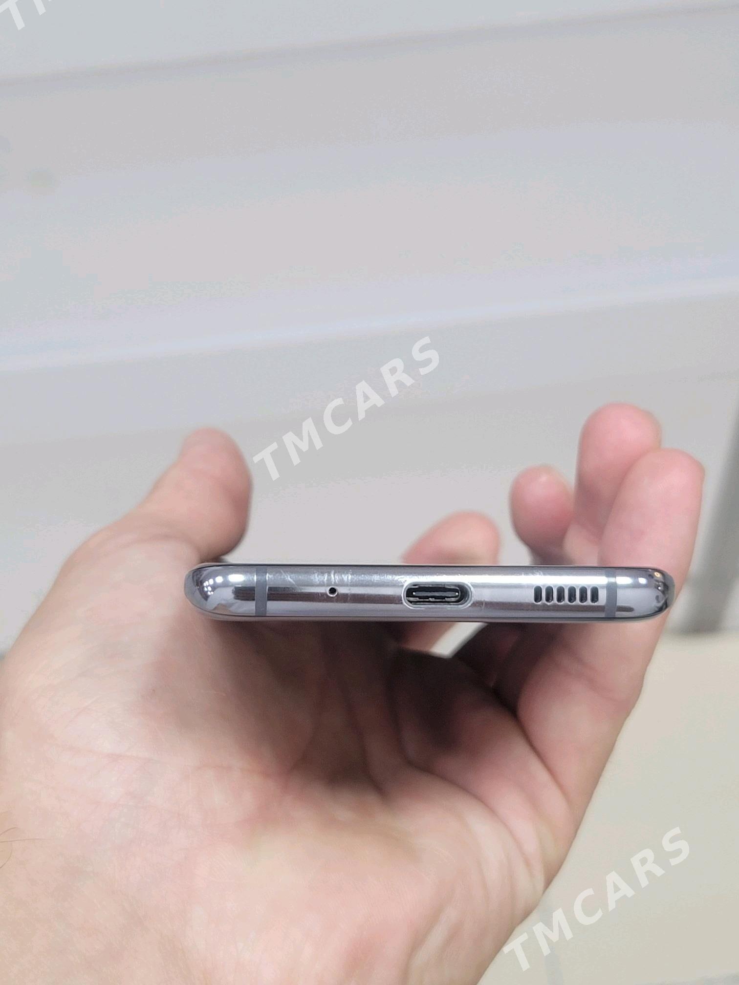 Samsung s20 - Торговый центр "15 лет Независимости" - img 3