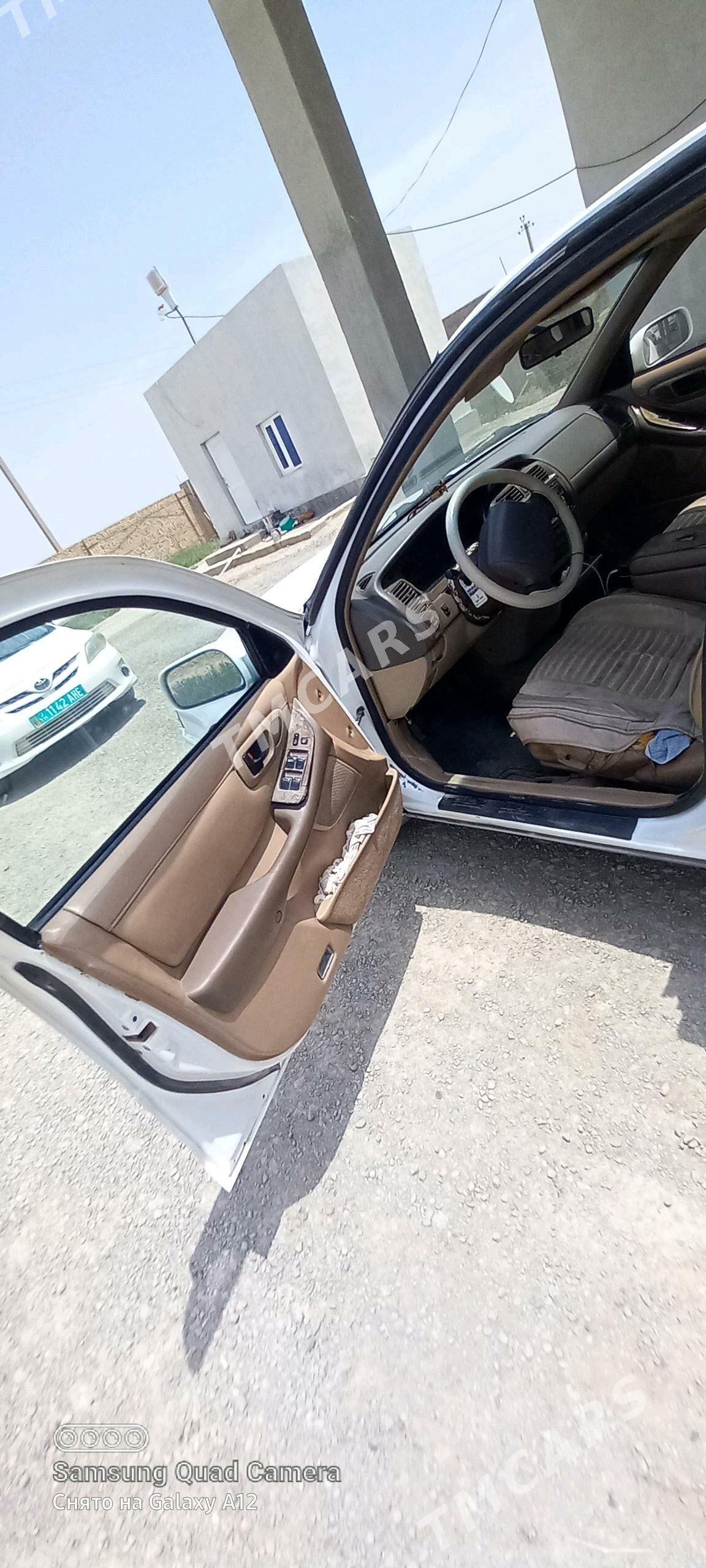 Toyota Avalon 1996 - 109 000 TMT - Яшлык - img 7