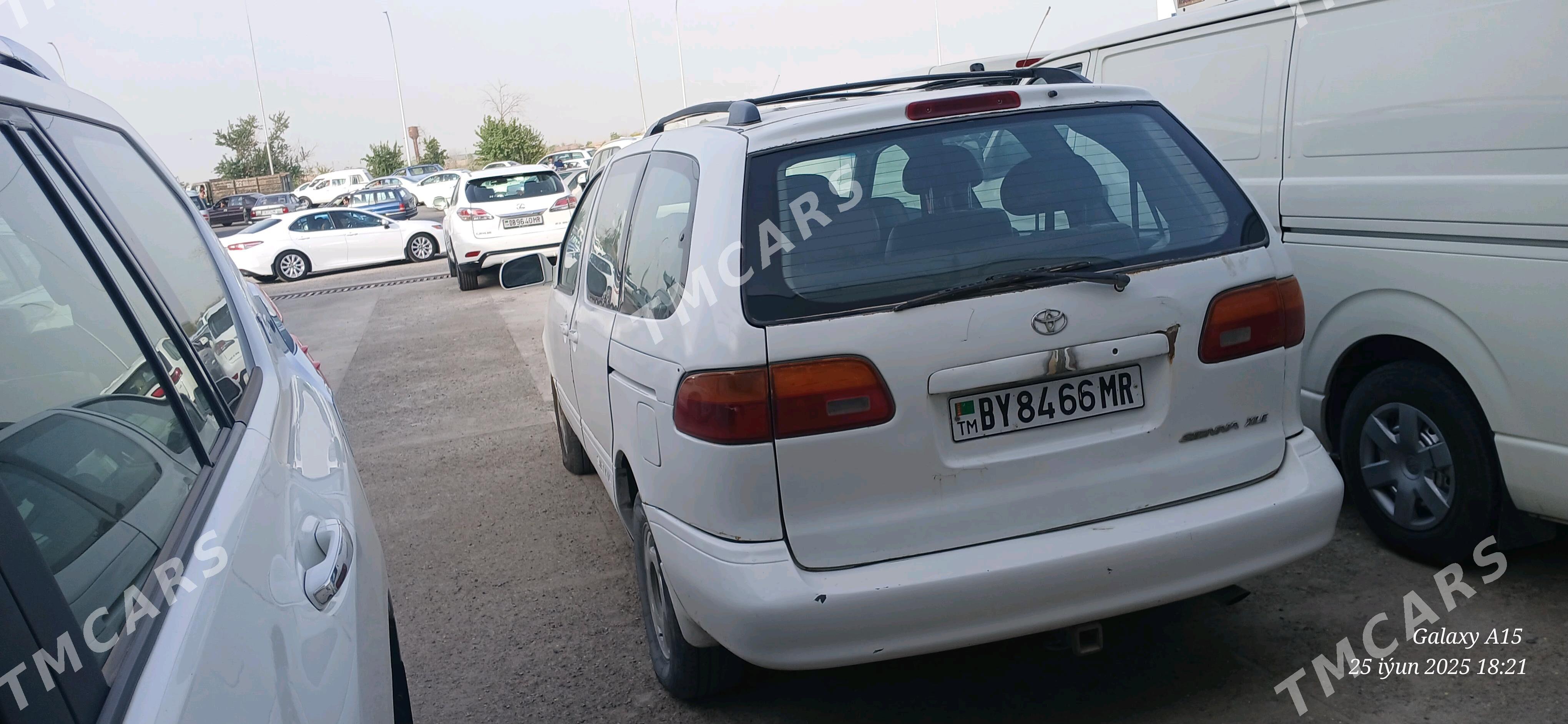 Toyota Sienna 2001 - 120 000 TMT - Мары - img 3