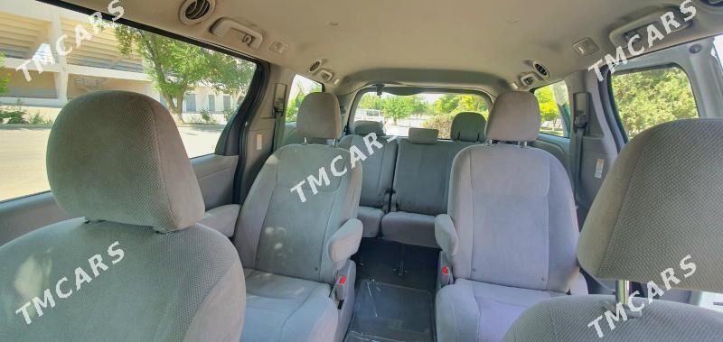 Toyota Sienna 2016 - 319 000 TMT - Бузмеин ГРЭС - img 1