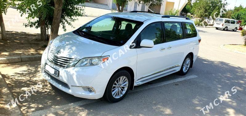 Toyota Sienna 2016 - 319 000 TMT - Бузмеин ГРЭС - img 6