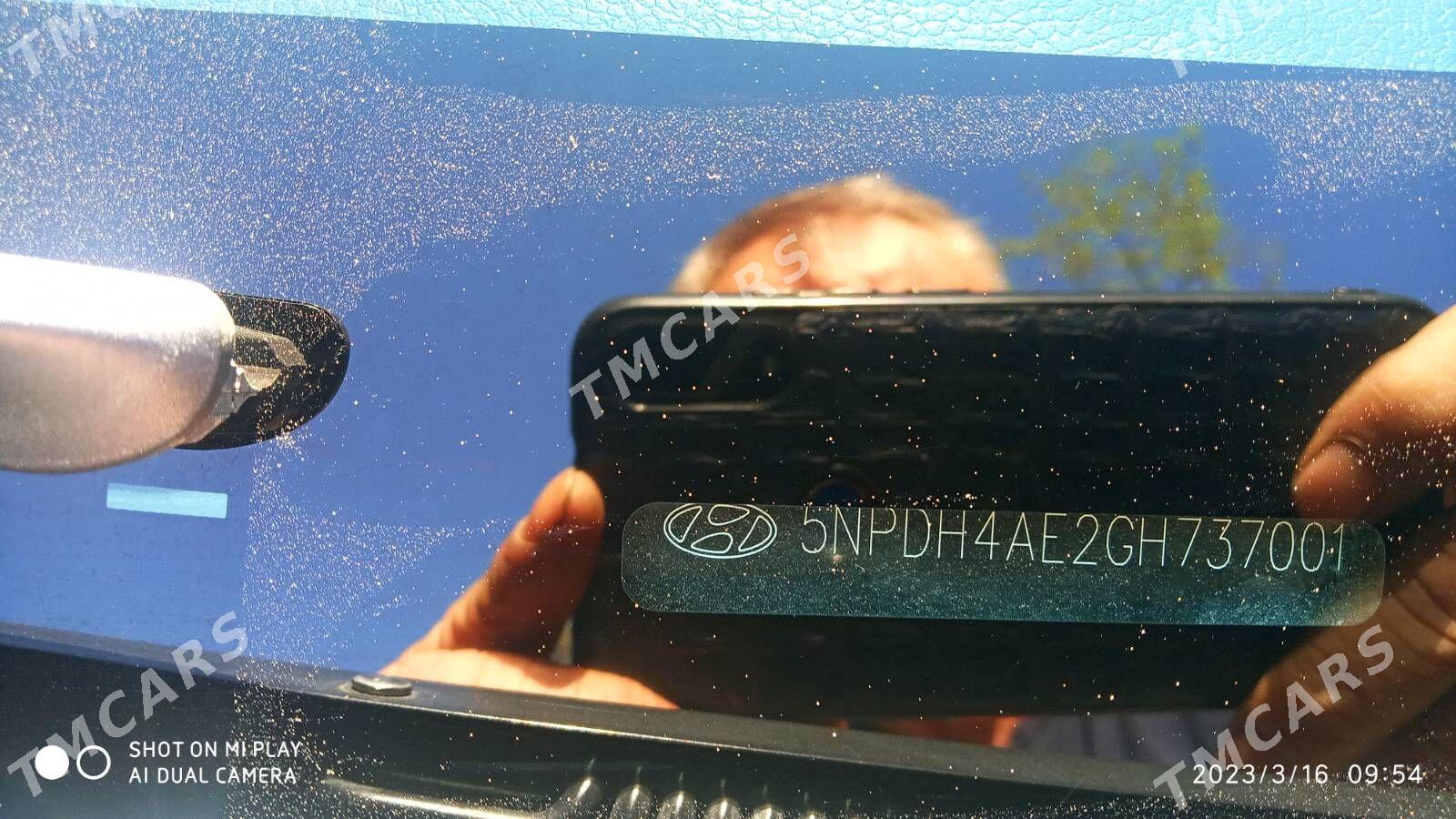 Hyundai Elantra 2015 - 190 000 TMT - 11 мкр - img 9