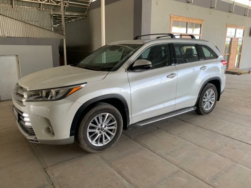 Toyota Highlander 2018 - 480 000 TMT - Мары - img 3