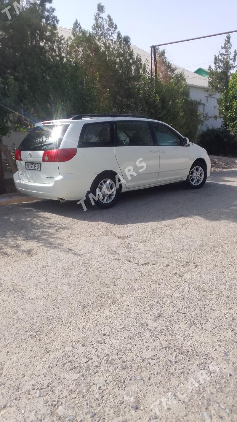 Toyota Sienna 2005 - 185 000 TMT - Койтендаг - img 10