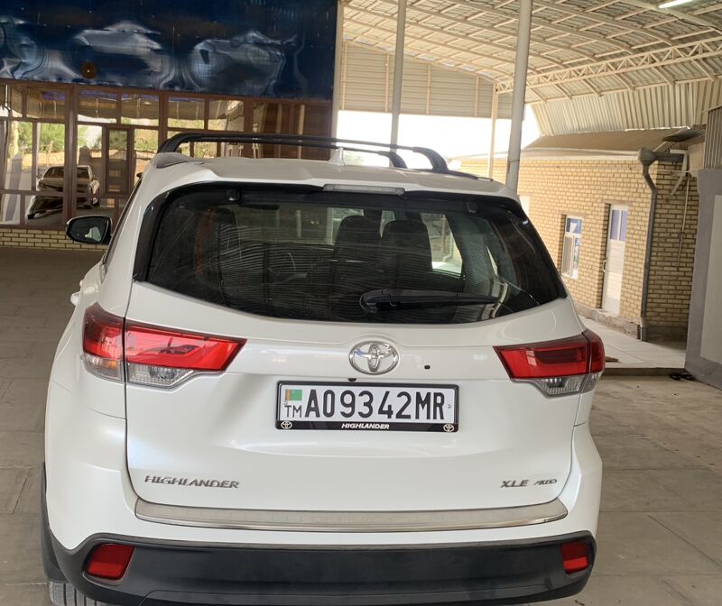 Toyota Highlander 2018 - 480 000 TMT - Мары - img 7