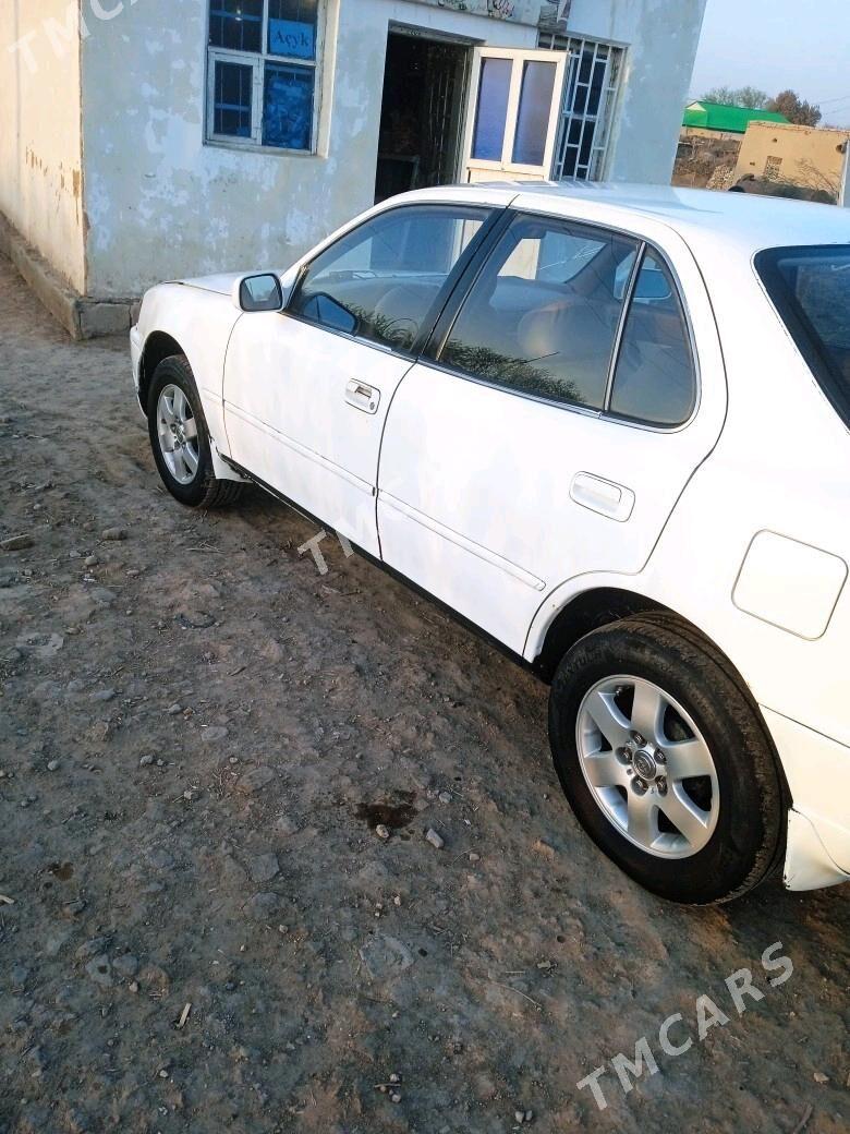 Toyota Camry 1993 - 79 000 TMT - Türkmenbaşy etr. - img 4