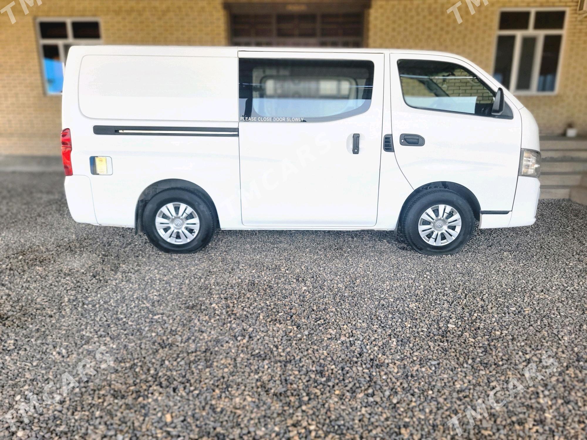 Nissan Urvan 2023 - 370 000 TMT - Mary - img 2
