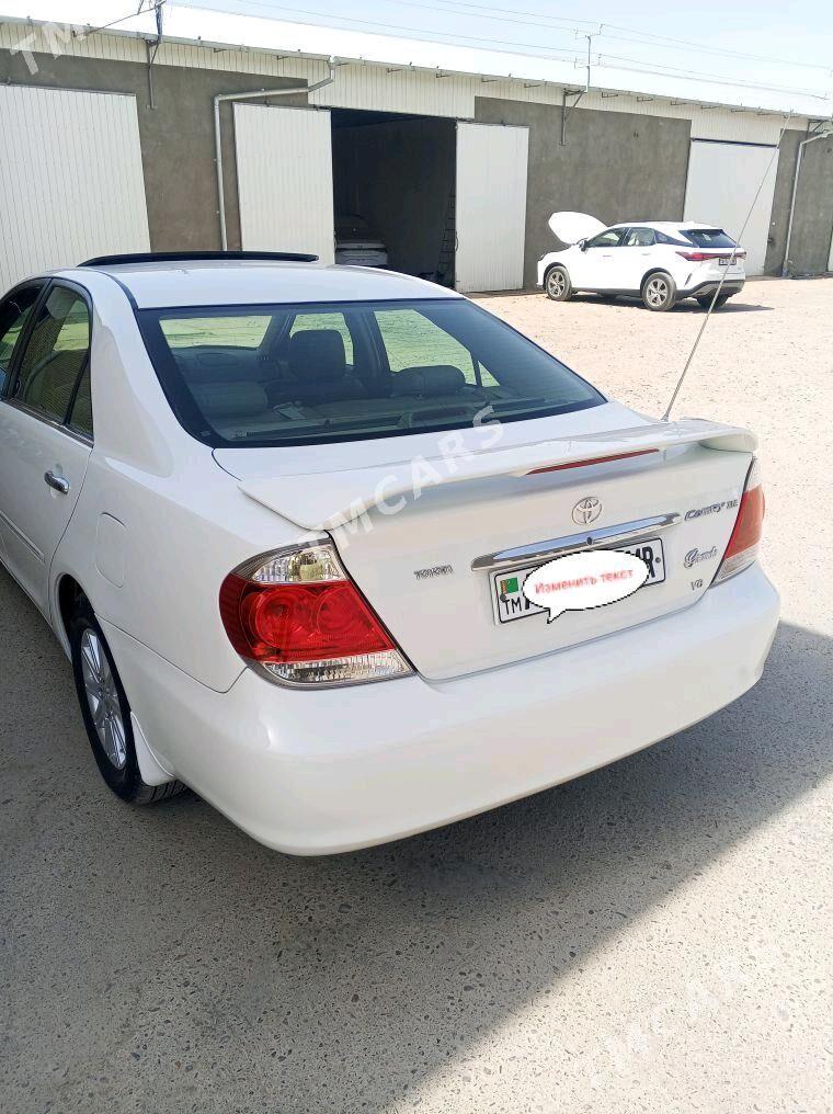 Toyota Camry 2004 - 175 000 TMT - Векильбазар - img 2