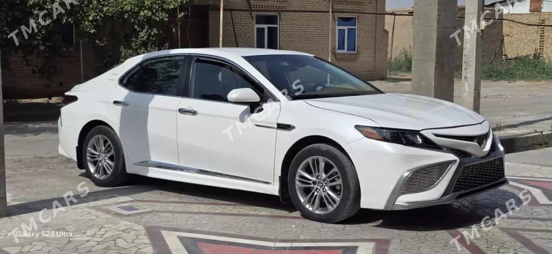 Toyota Camry 2021 - 340 000 TMT - Dänew - img 2