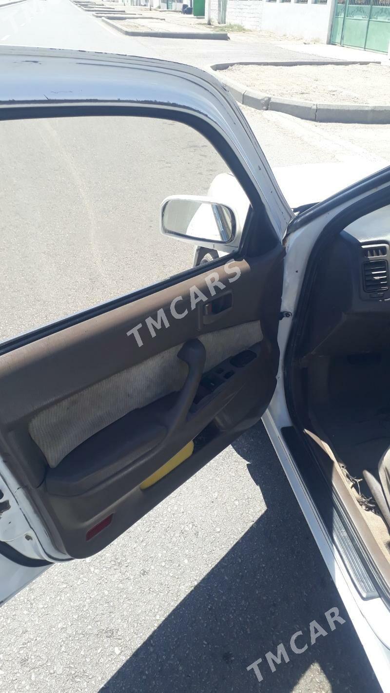 Toyota Camry 1995 - 50 000 TMT - Balkanabat - img 9
