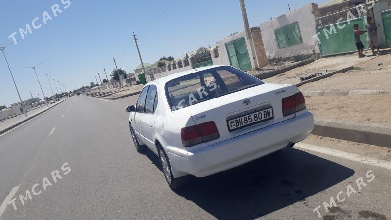 Toyota Camry 1995 - 50 000 TMT - Balkanabat - img 4