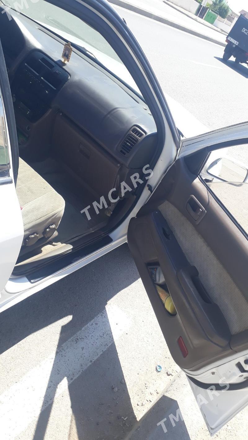 Toyota Camry 1995 - 50 000 TMT - Balkanabat - img 3