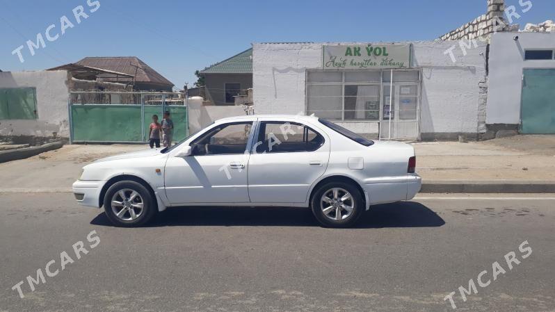 Toyota Camry 1995 - 50 000 TMT - Balkanabat - img 5