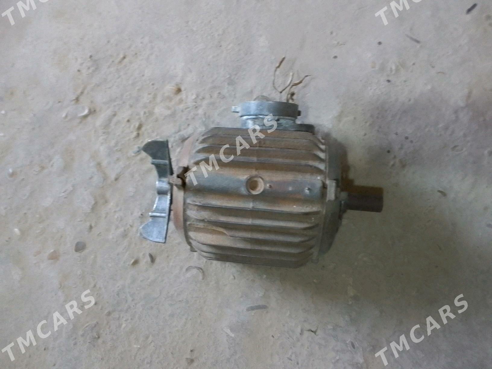 Generator A02-32 -2 4КВТ/3000 - Tagtabazar - img 4