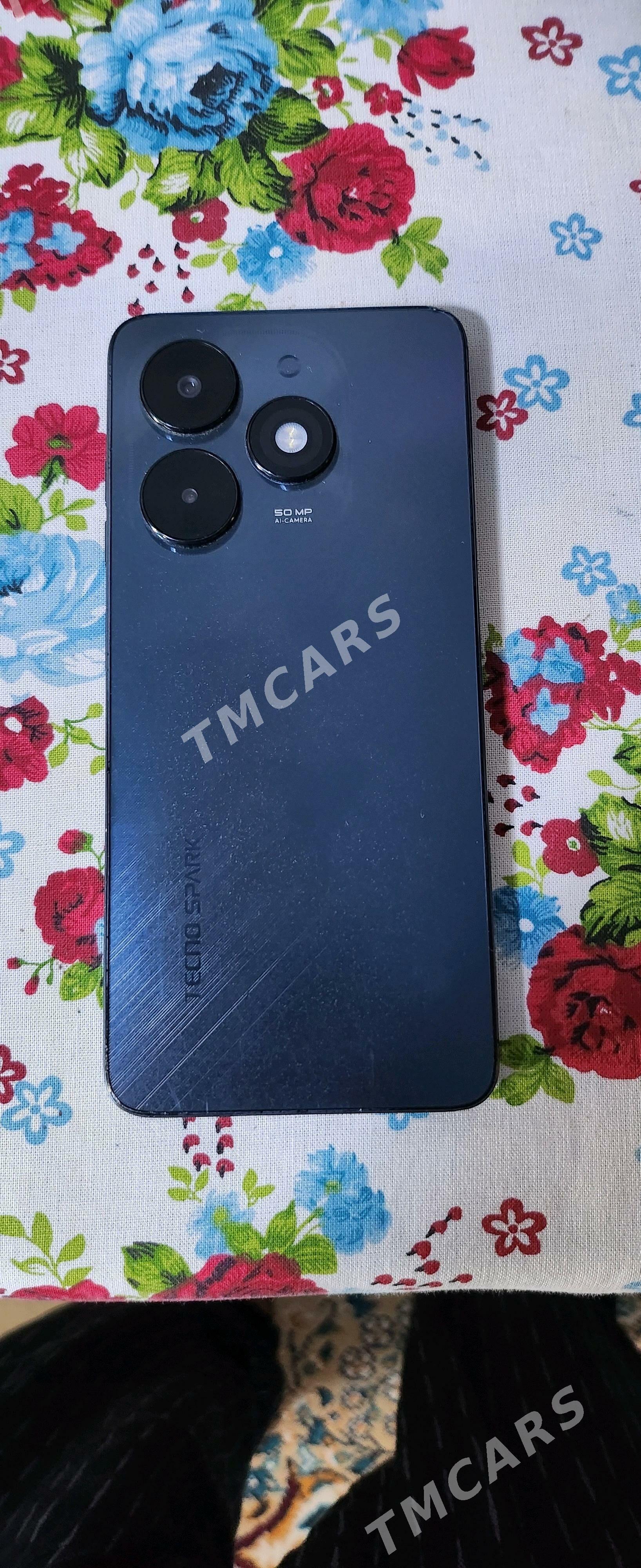 Tecno spark 20c - Ýaşlyk - img 4