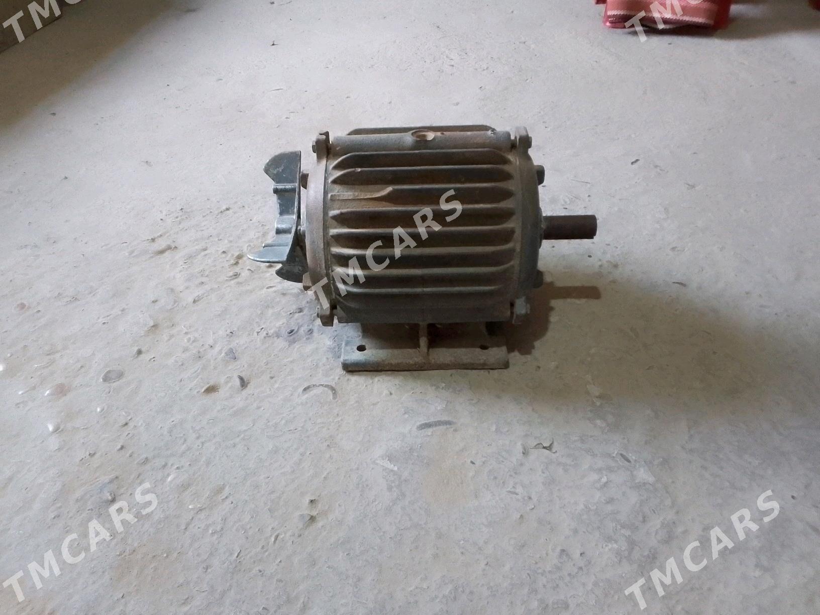 Generator A02-32 -2 4КВТ/3000 - Tagtabazar - img 5