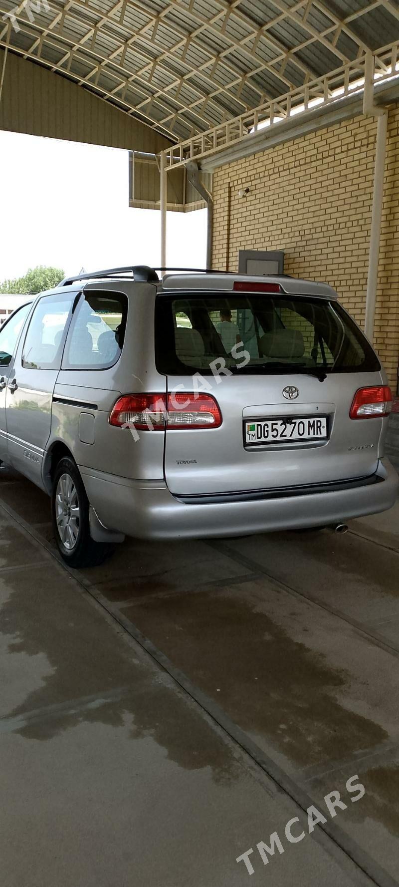 Toyota Sienna 2001 - 170 000 TMT - Mary - img 2