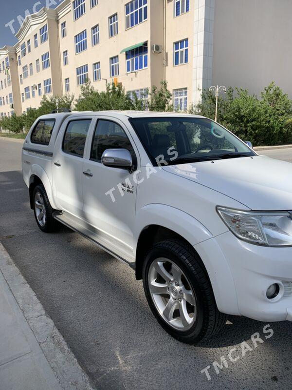 Toyota Hilux 2015 - 460 000 TMT - Änew - img 4