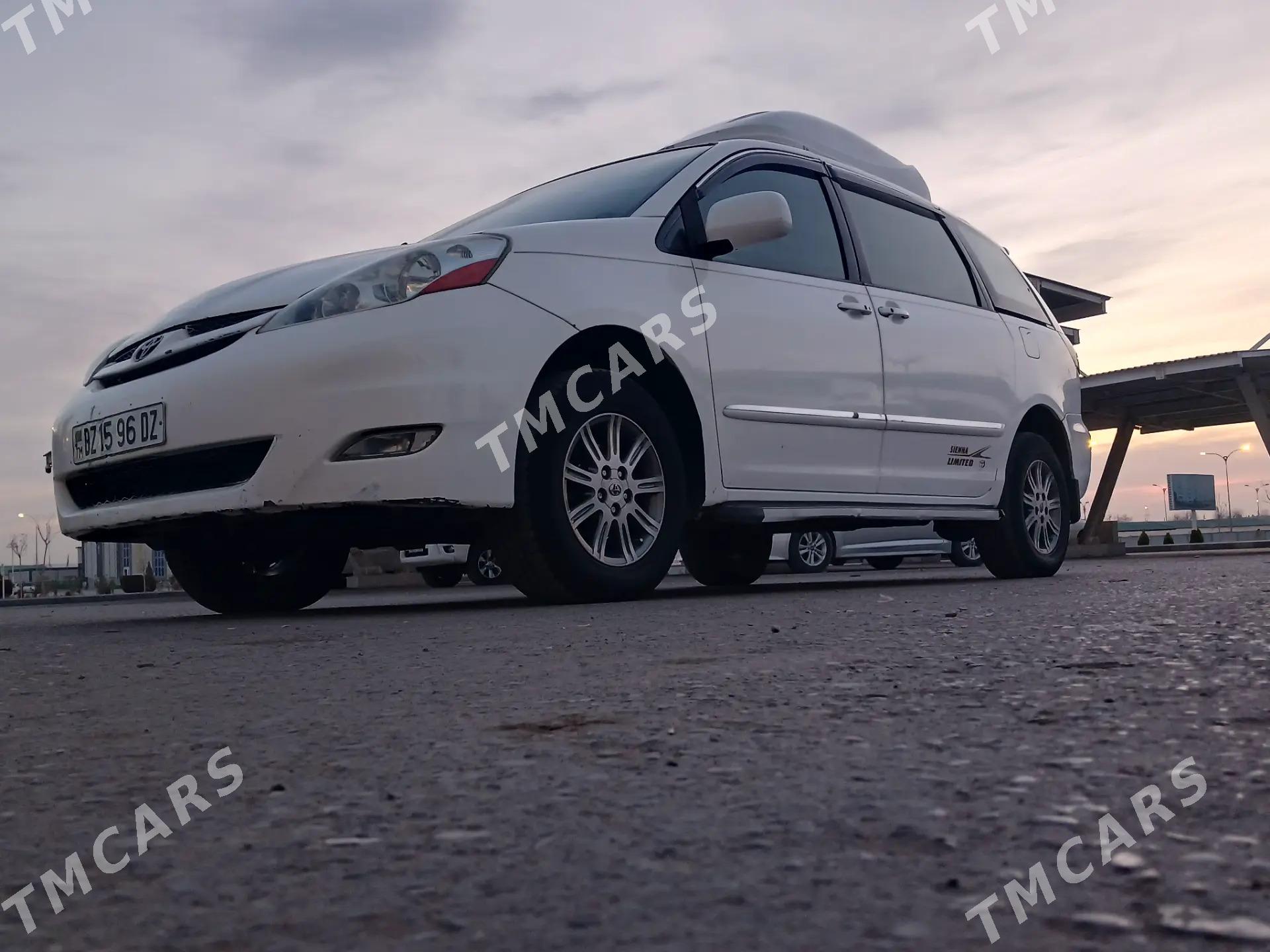 Toyota Sienna 2006 - 180 000 TMT - Daşoguz - img 3