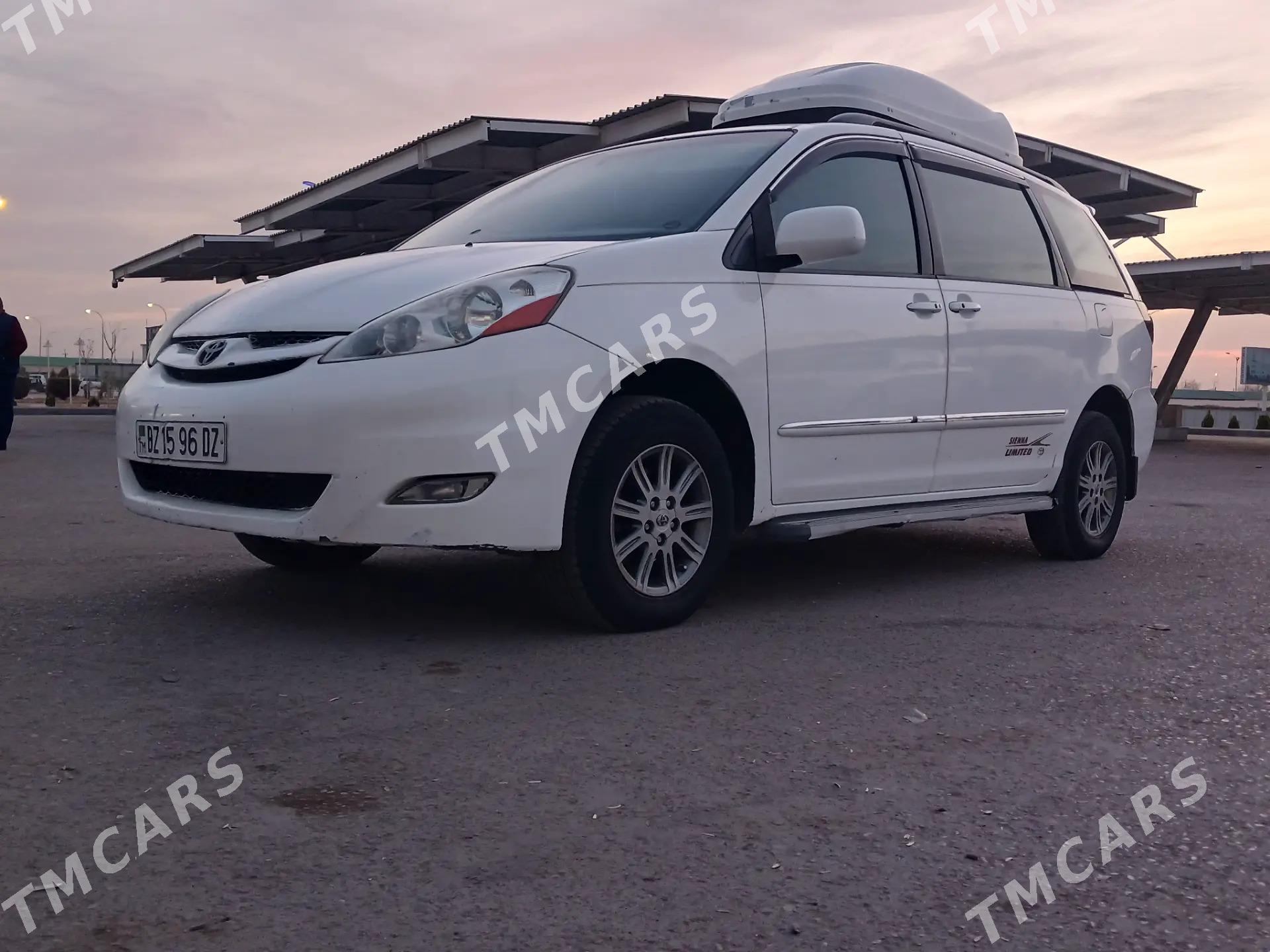 Toyota Sienna 2006 - 180 000 TMT - Daşoguz - img 4