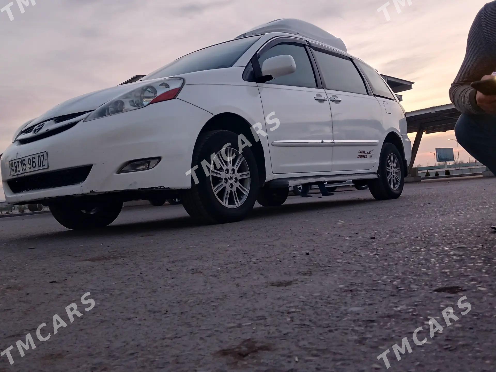 Toyota Sienna 2006 - 180 000 TMT - Daşoguz - img 6