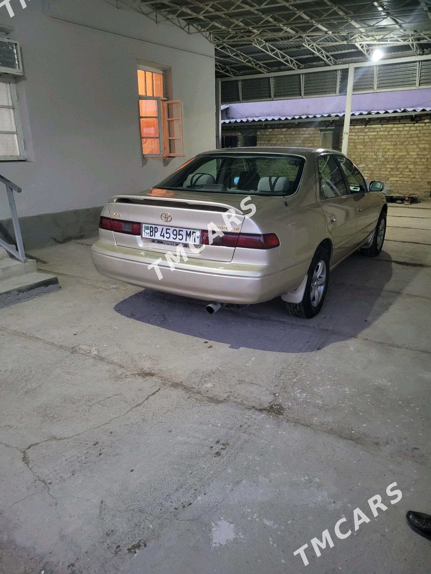 Toyota Camry 1999 - 130 000 TMT - Мары - img 2