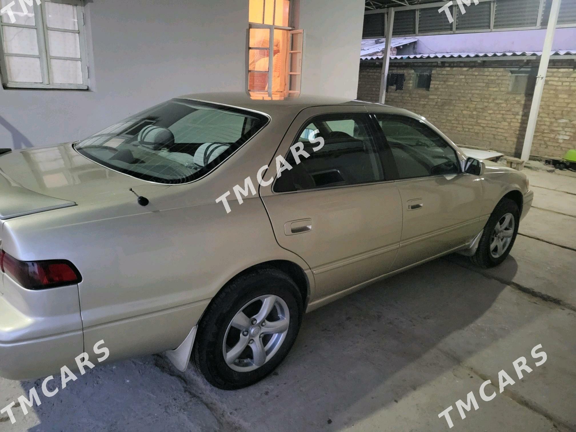Toyota Camry 1999 - 130 000 TMT - Мары - img 3