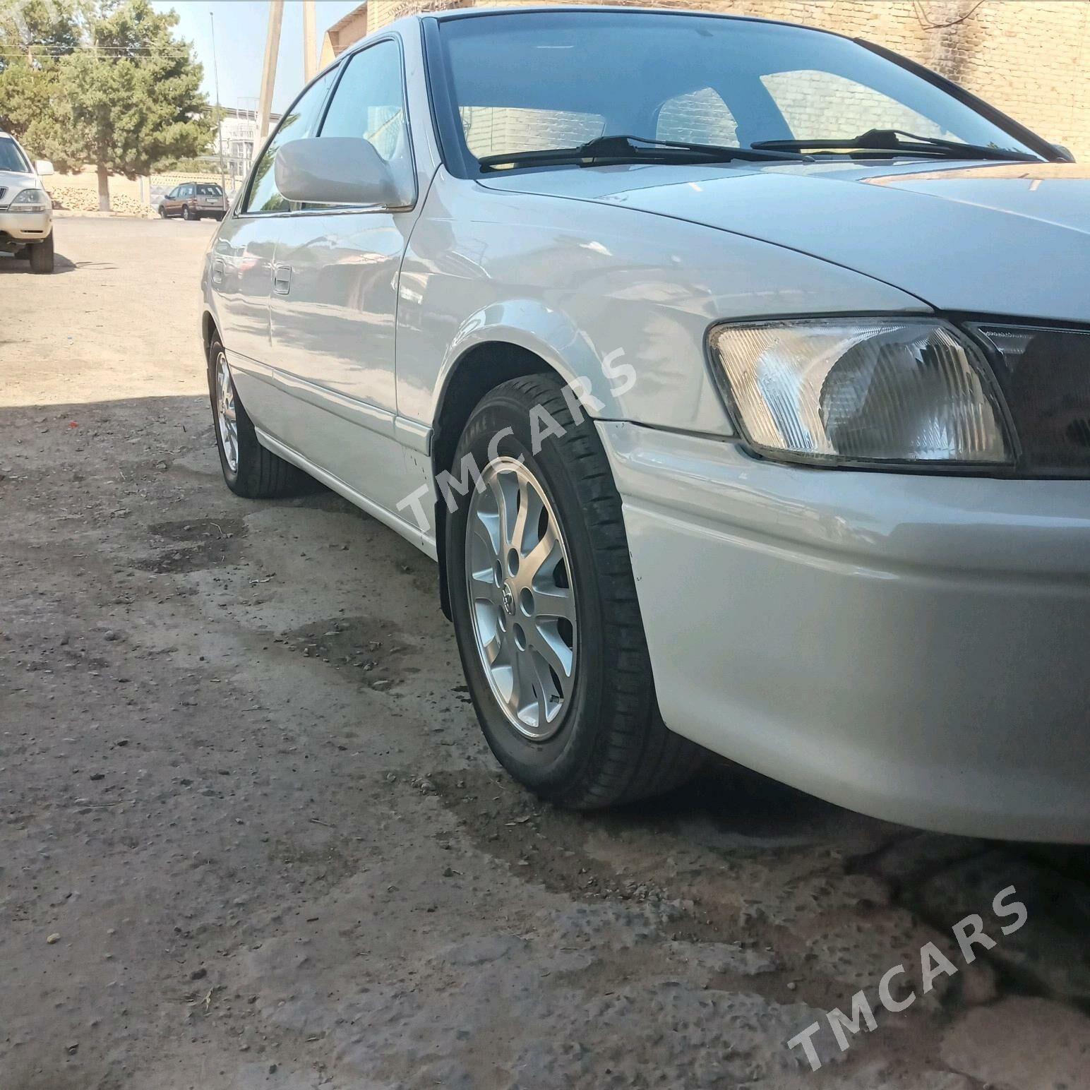 Toyota Camry 2001 - 138 000 TMT - Saýat - img 7