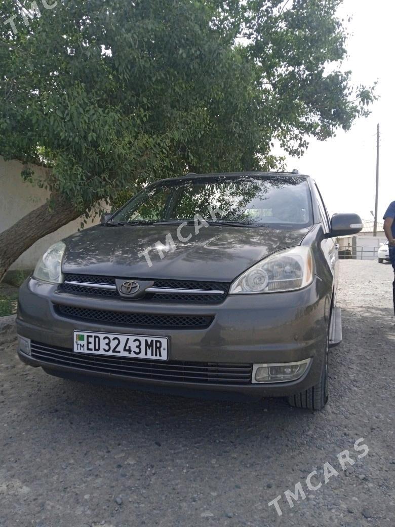 Toyota Sienna 2004 - 240 000 TMT - Ёлётен - img 7