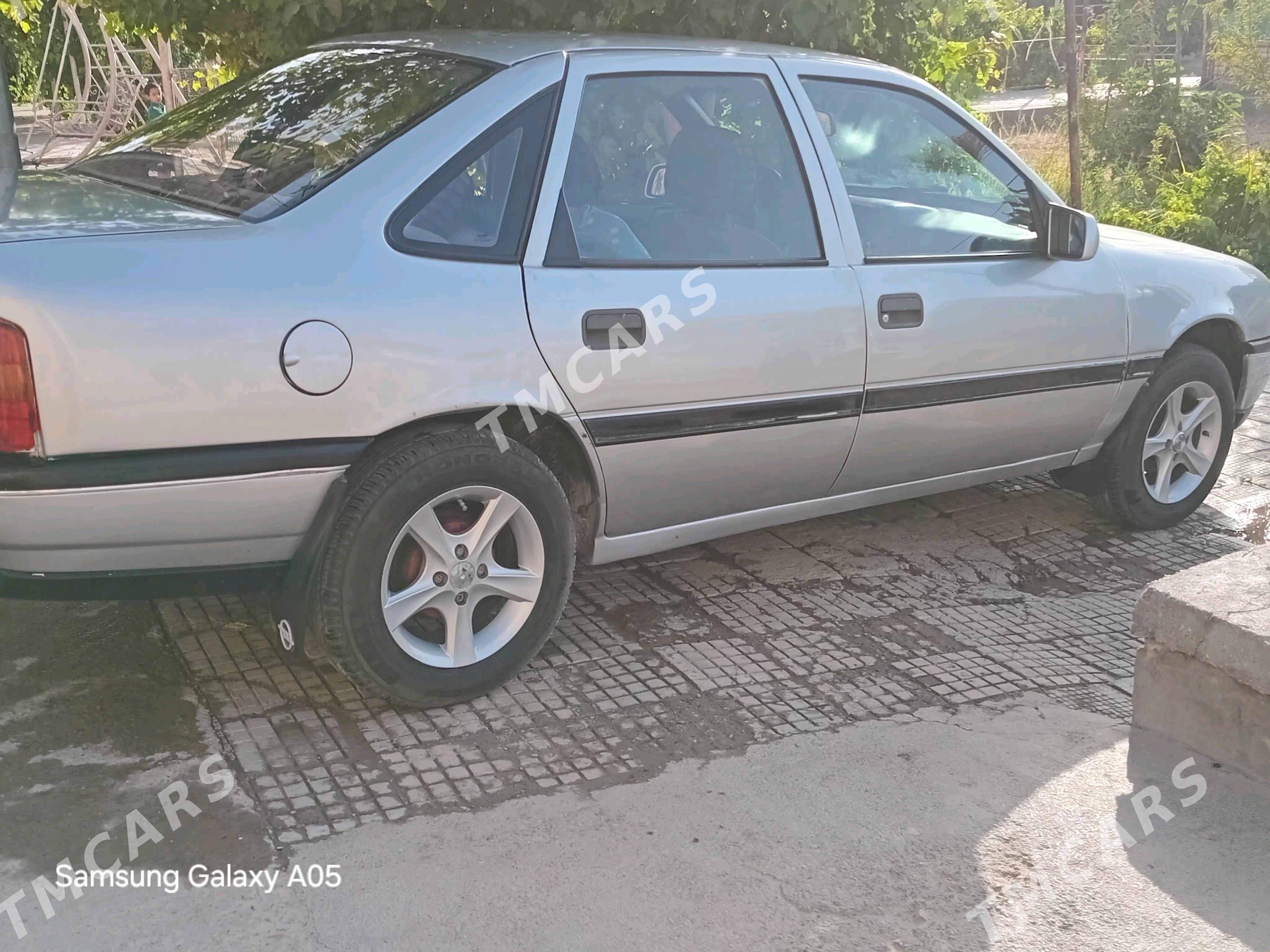 Opel Astra 1990 - 30 000 TMT - Mary - img 4