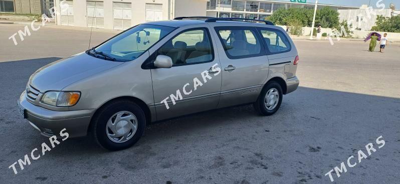 Toyota Sienna 2002 - 165 000 TMT - Daşoguz - img 7
