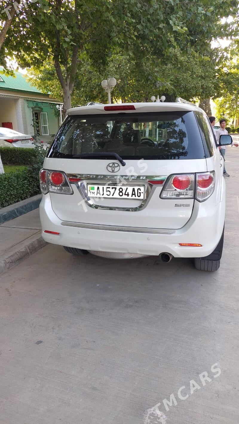 Toyota Fortuner 2014 - 315 000 TMT - Aşgabat - img 3