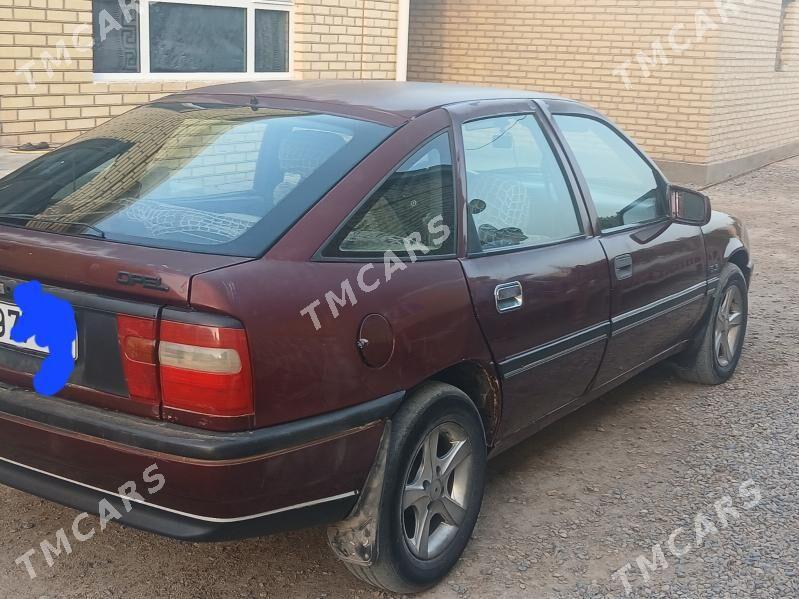 Opel Vectra 1989 - 20 000 TMT - Сакарчага - img 1